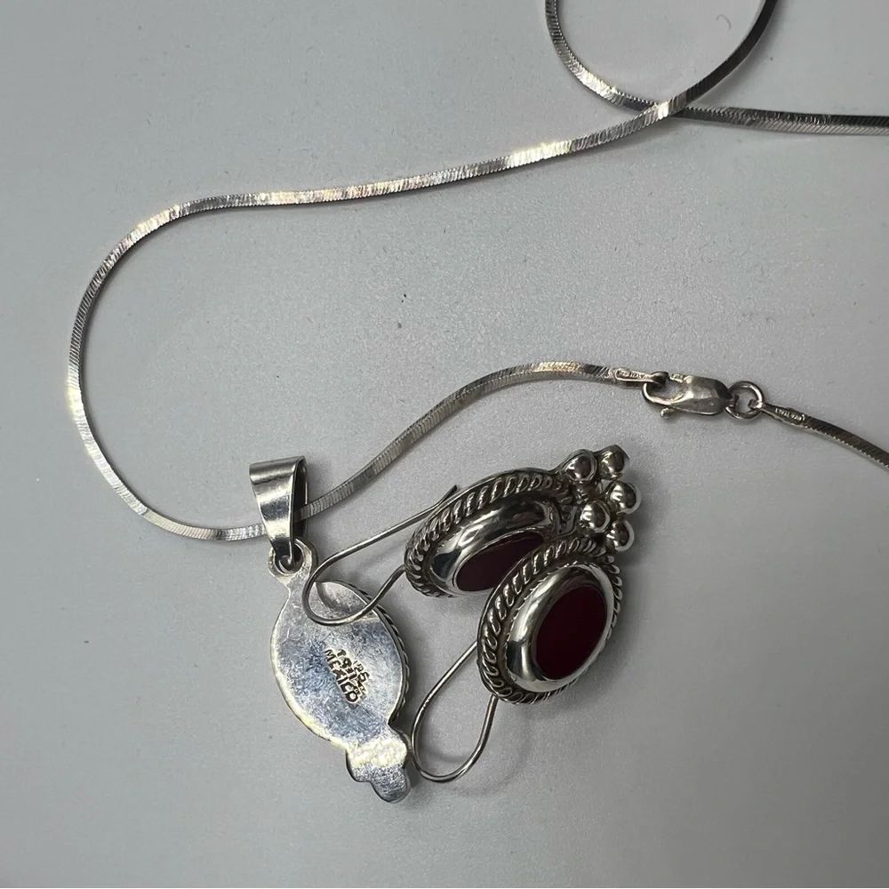 Vintage Mexico 925 Red Coral pendant, earrings and 925 Sterling 18” necklace.
